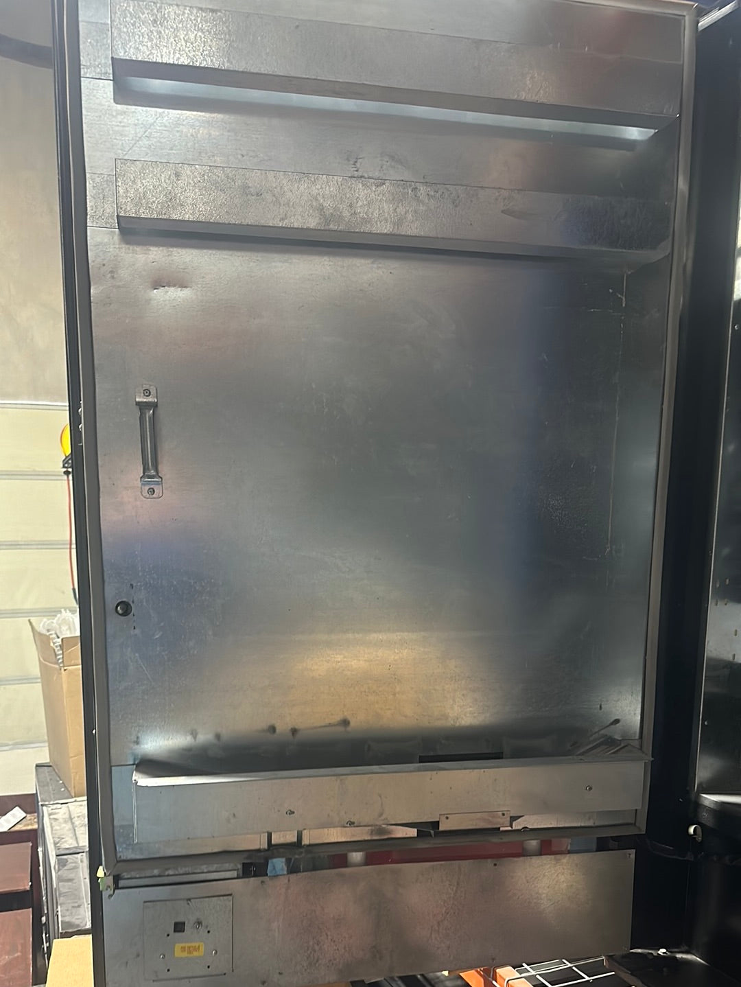 Used USI 3037-10B (CD10) Soda Vending Machine – 10 Selections, 24V, $1 Bill Acceptor