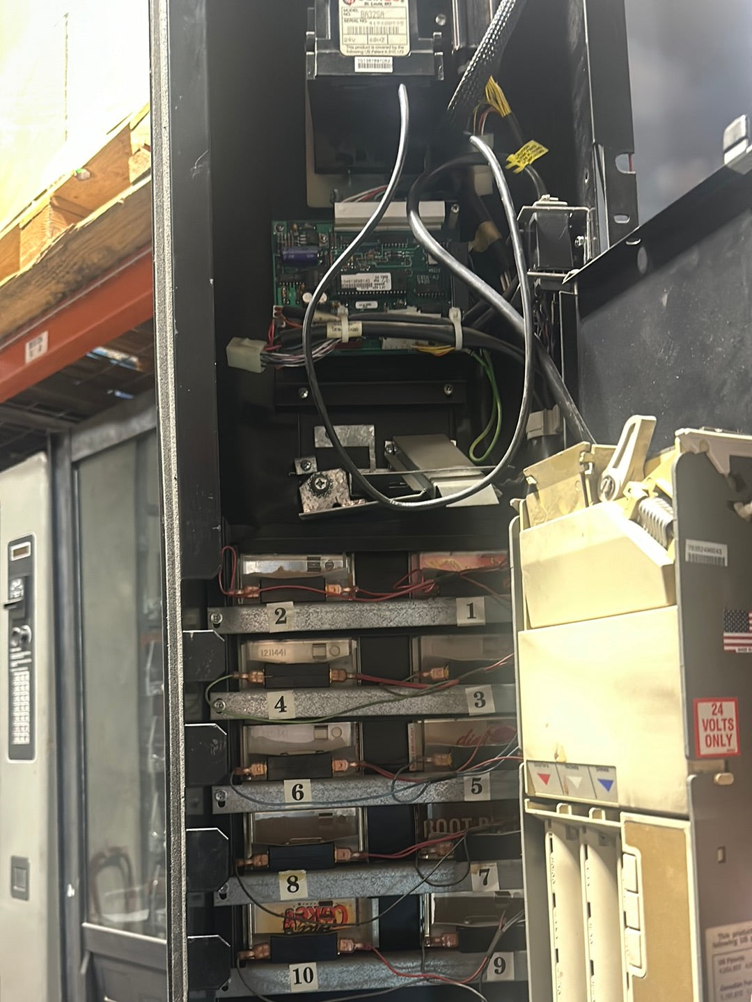 Used USI 3037-10B (CD10) Soda Vending Machine – 10 Selections, 24V, $1 Bill Acceptor