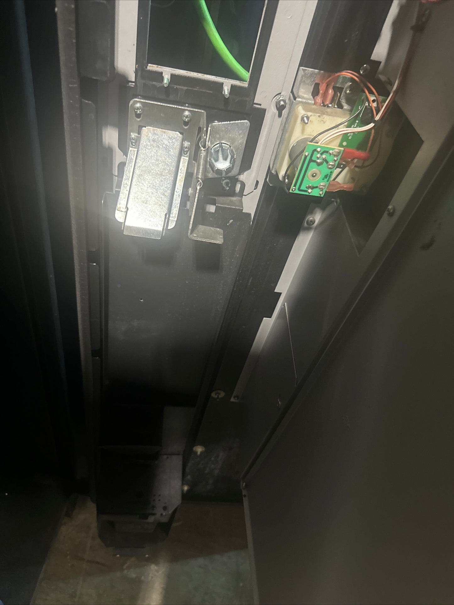 USI 3205 Coffee Vending Machine
