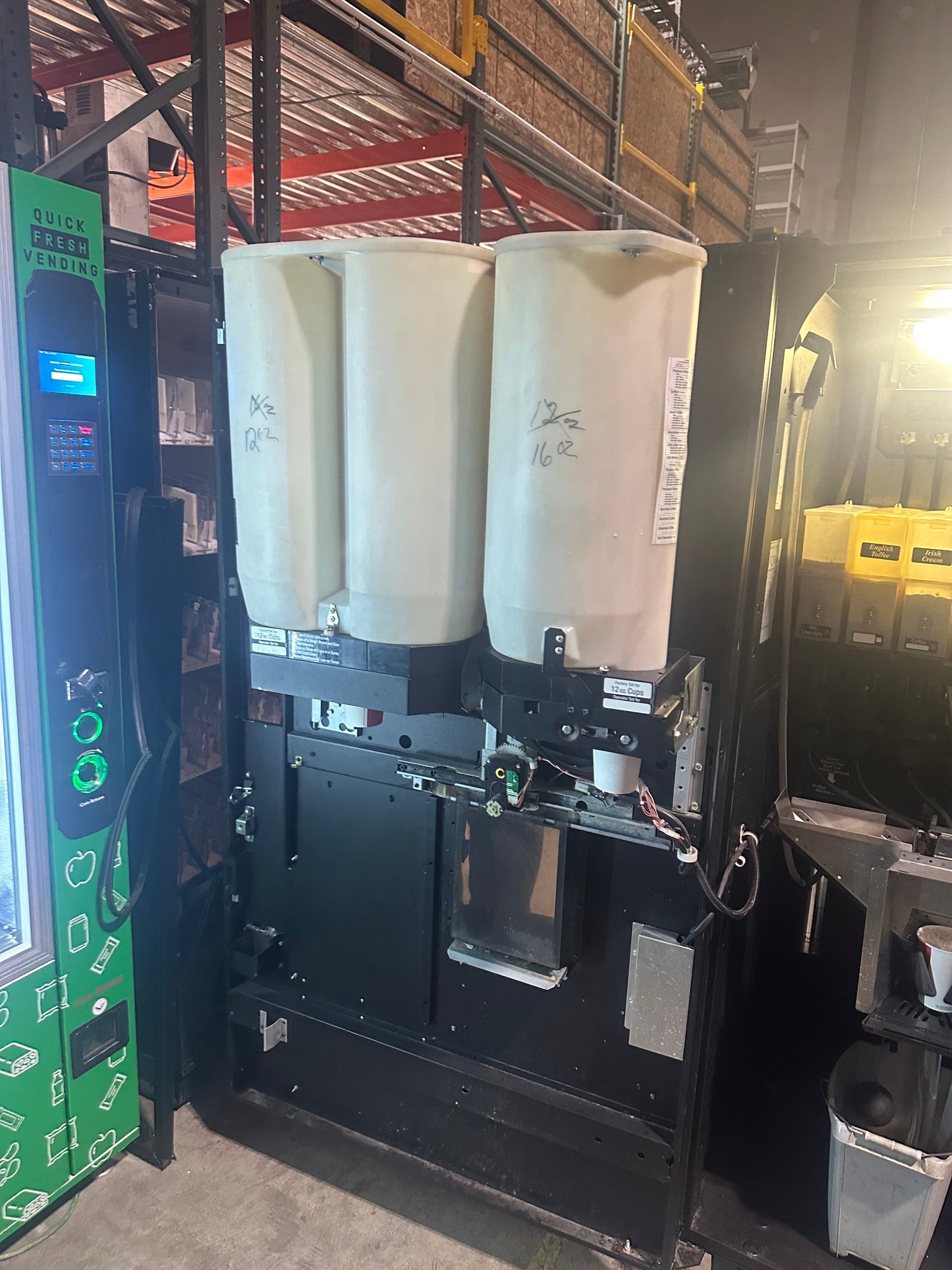 National 677D Coffee Vending Machine – Dual Cup Sizes, 2-Bean Grinder, Specialty Flavors