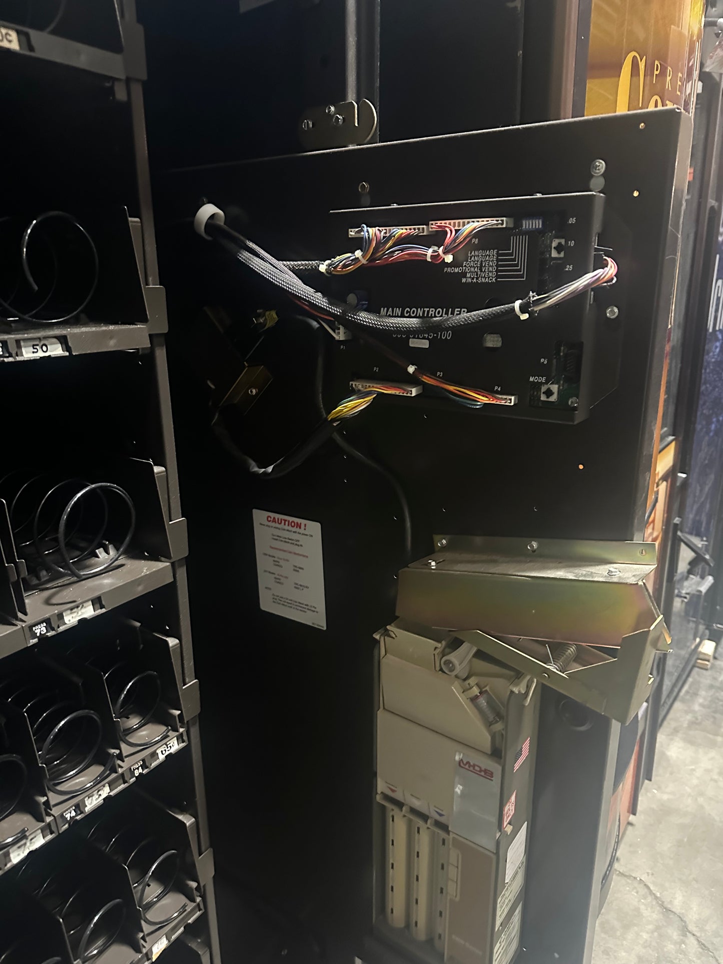 Rowe 5900 JR Snack Vending Machine