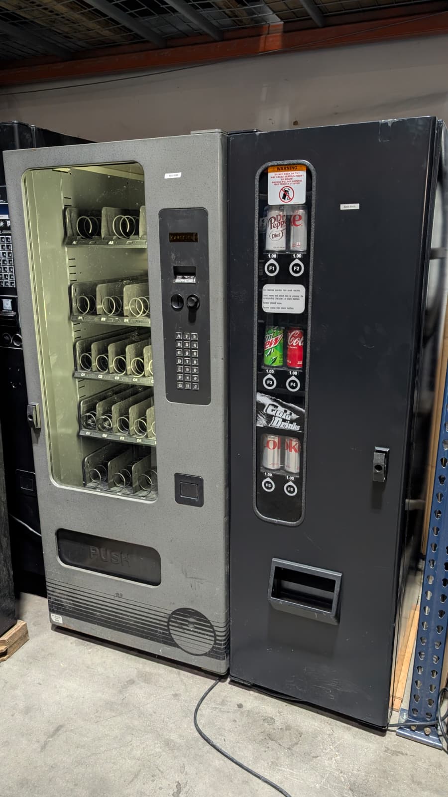 USI 3085 Snack Machine + USI 3038 Can/Bottle Satellite Combo (29 Selection)