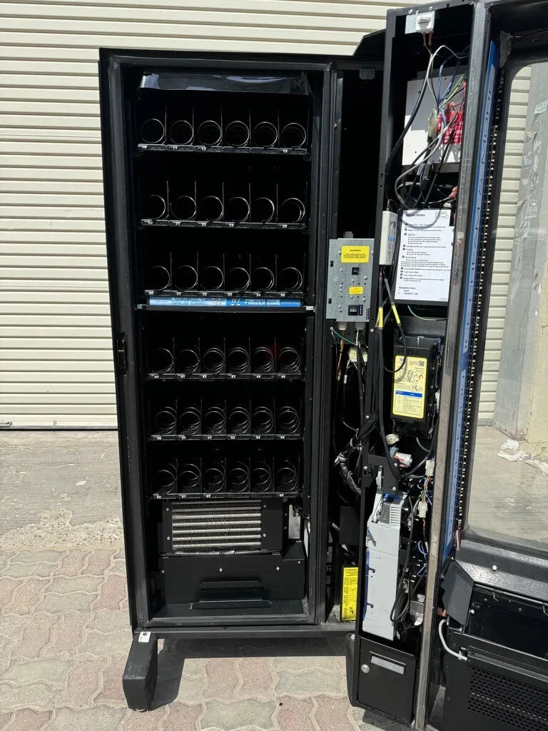 Alpine Combi 3000 Refrigerated Vending Machine – Combo Snack & Drink