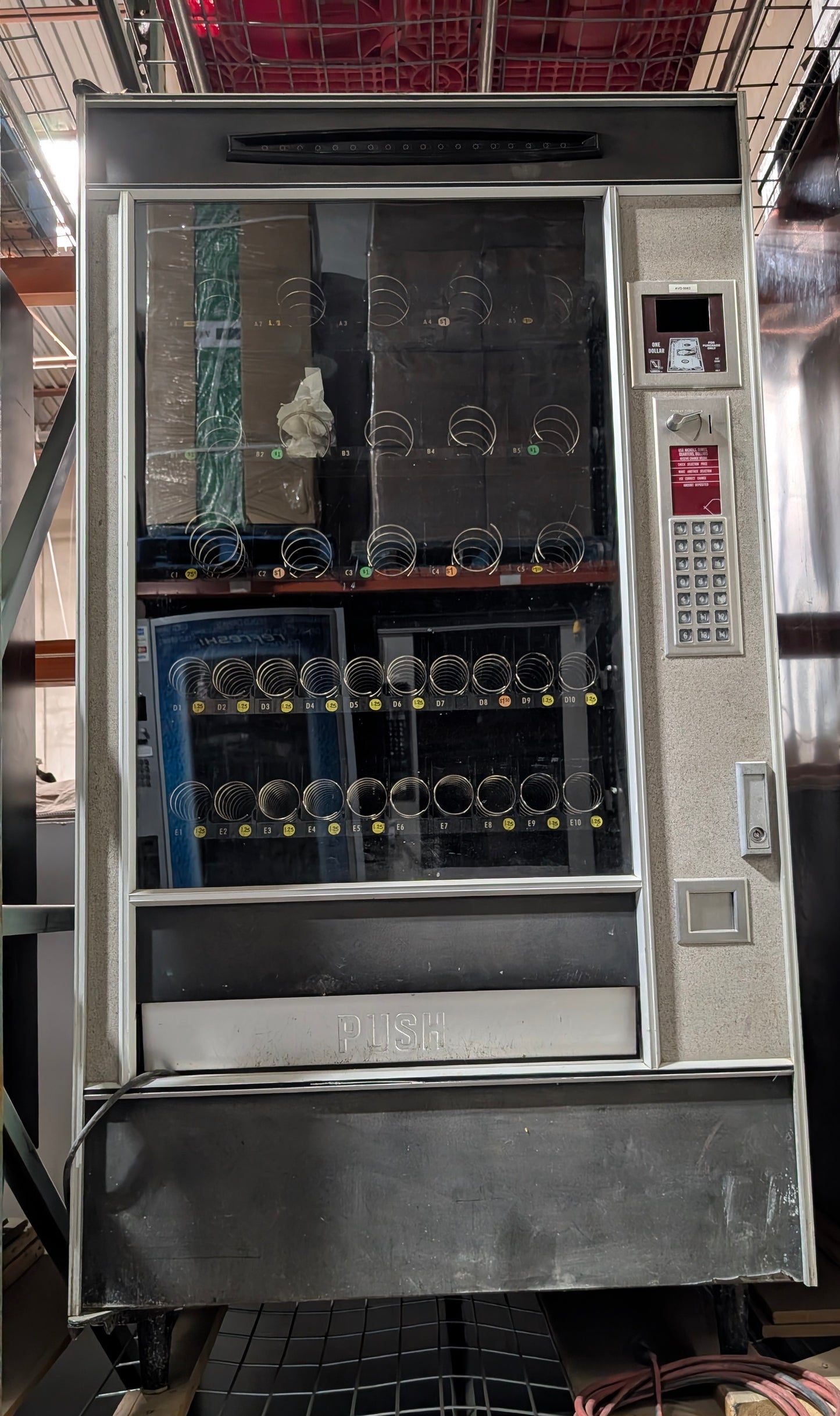 Automatic Products Snack Shop 4000 Vending Machine