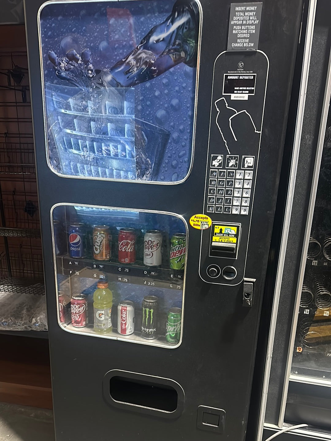 Usi 3189 soda vending machine