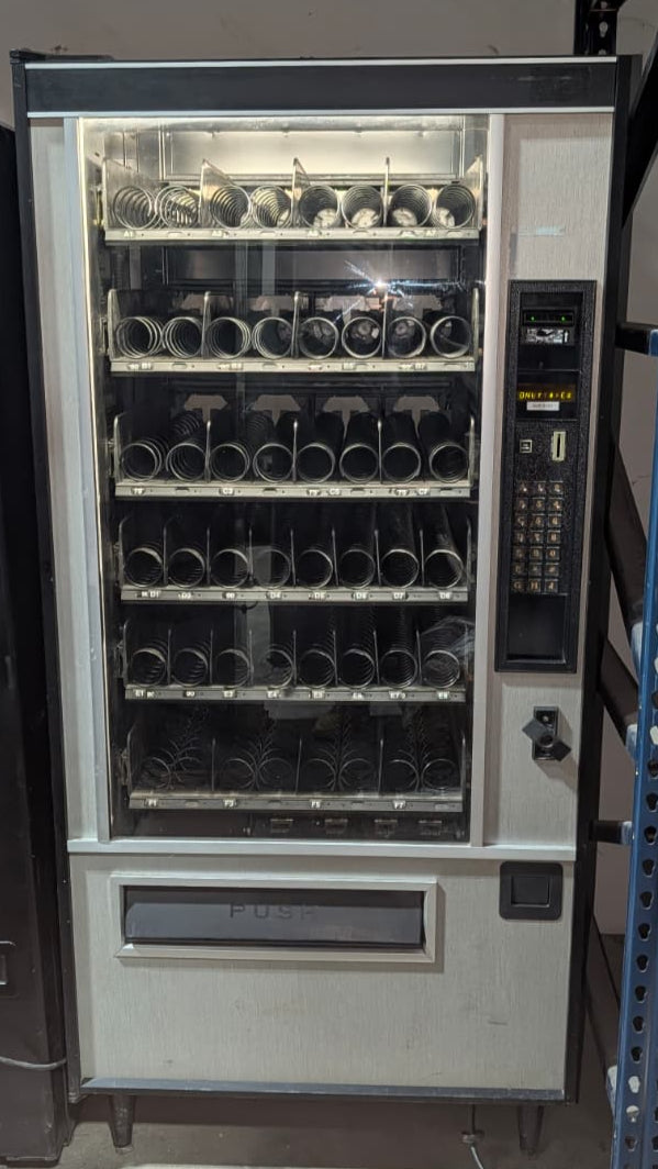 USI 3014A Glass-Front Snack Merchandiser — 4-Wide / 80-Selection Capacity