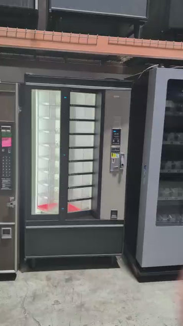 National Vendors 430 Cold Food Vending Machine – Carousel Style