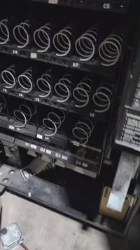 USI 2098 Snack Vending Machine – 4-Wide