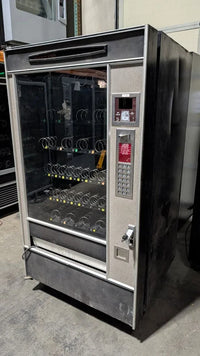 Automatic Products Snack Shop 4000 Vending Machine