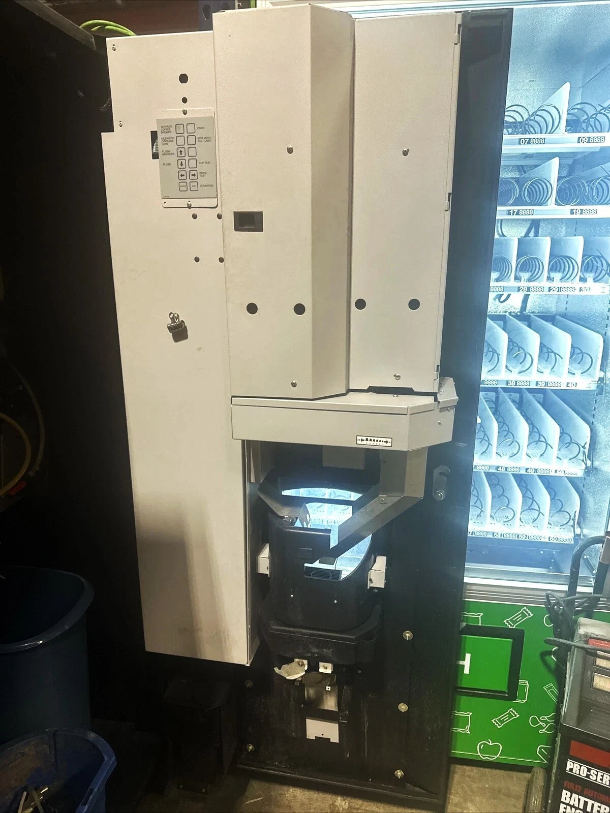 USI 3205 Coffee Vending Machine