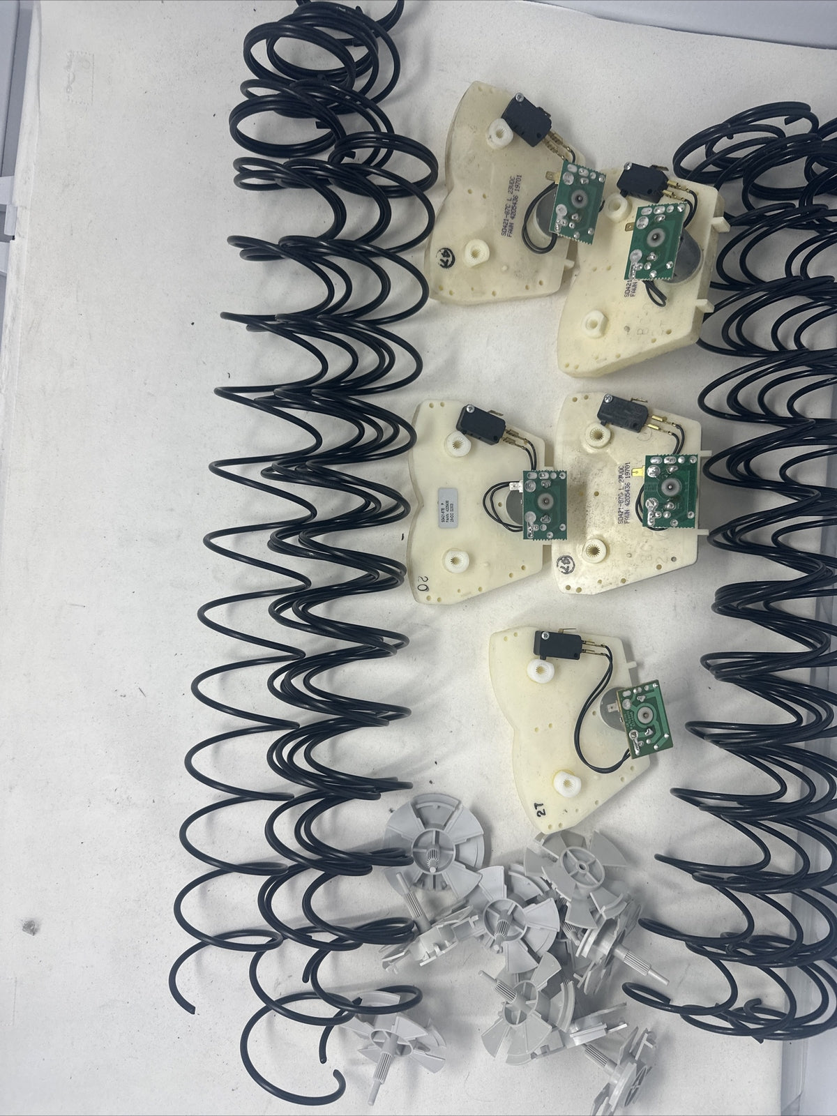 USI 12 Count Dual Augers. This Is For 5 Sets Of Augers With Motors And Hubs