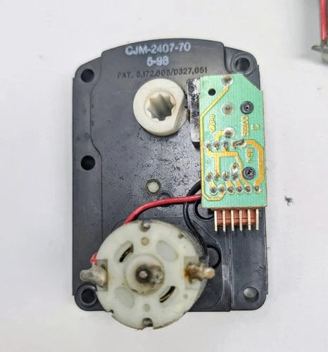 (2 Piece) Crane GENESIS CAN DRINK OR SNACK / CANDY MOTOR FULLY WORKING